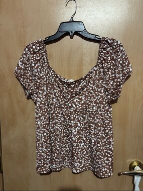 Women's Brown Floral Scoop Neck Top